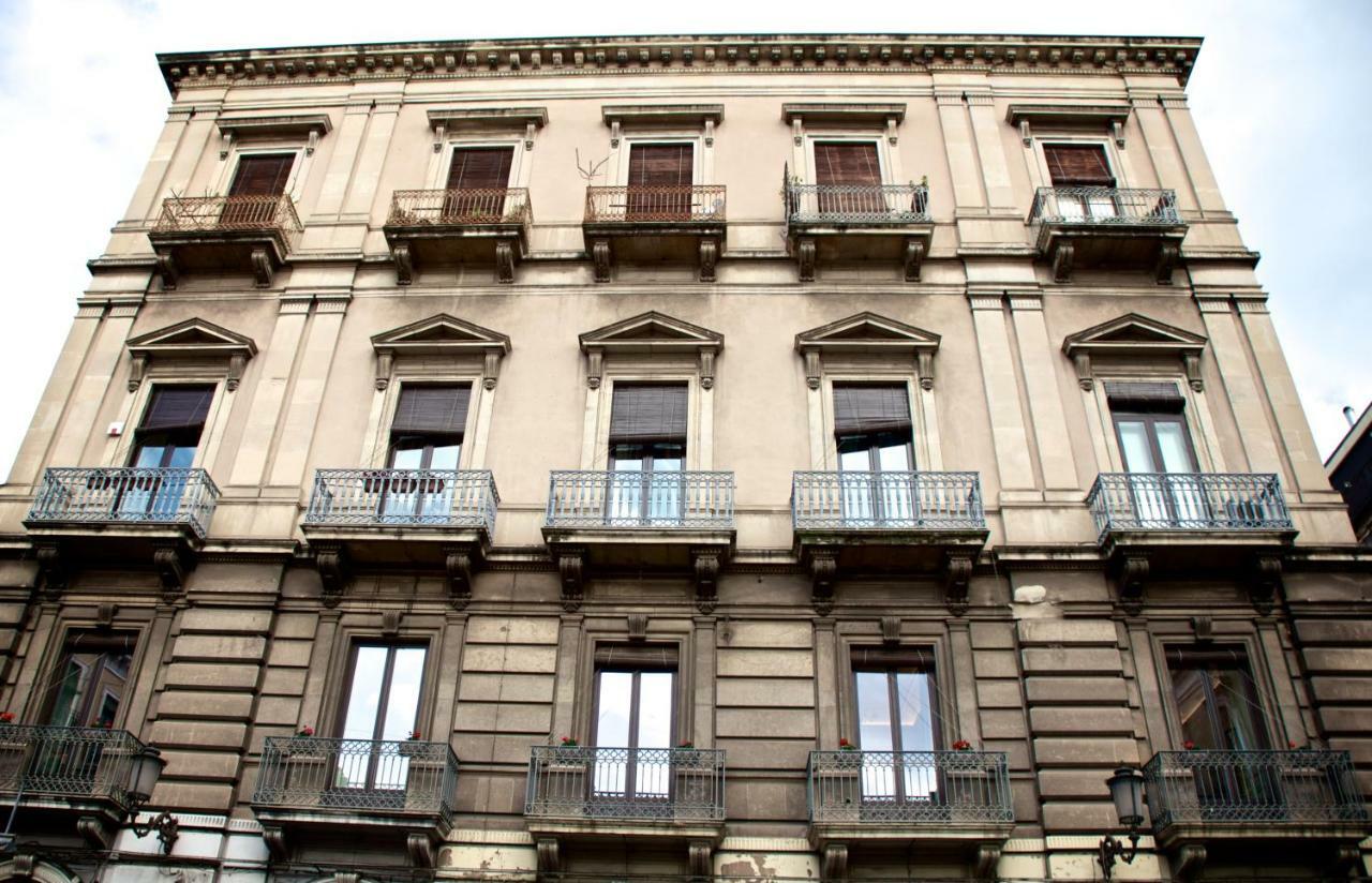 B&B Umberto 134 Катанія Екстер'єр фото